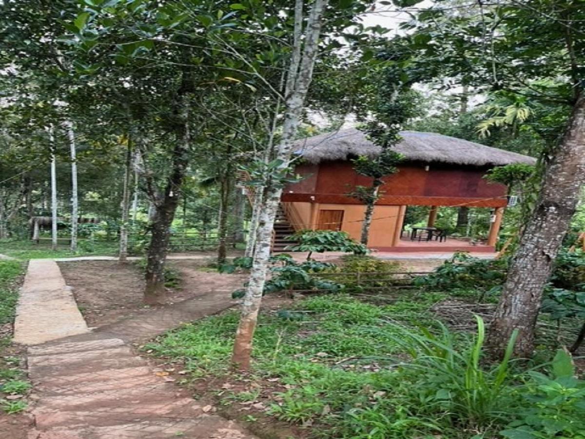Kuruva Shoreline Wayanad Chegāt Екстериор снимка