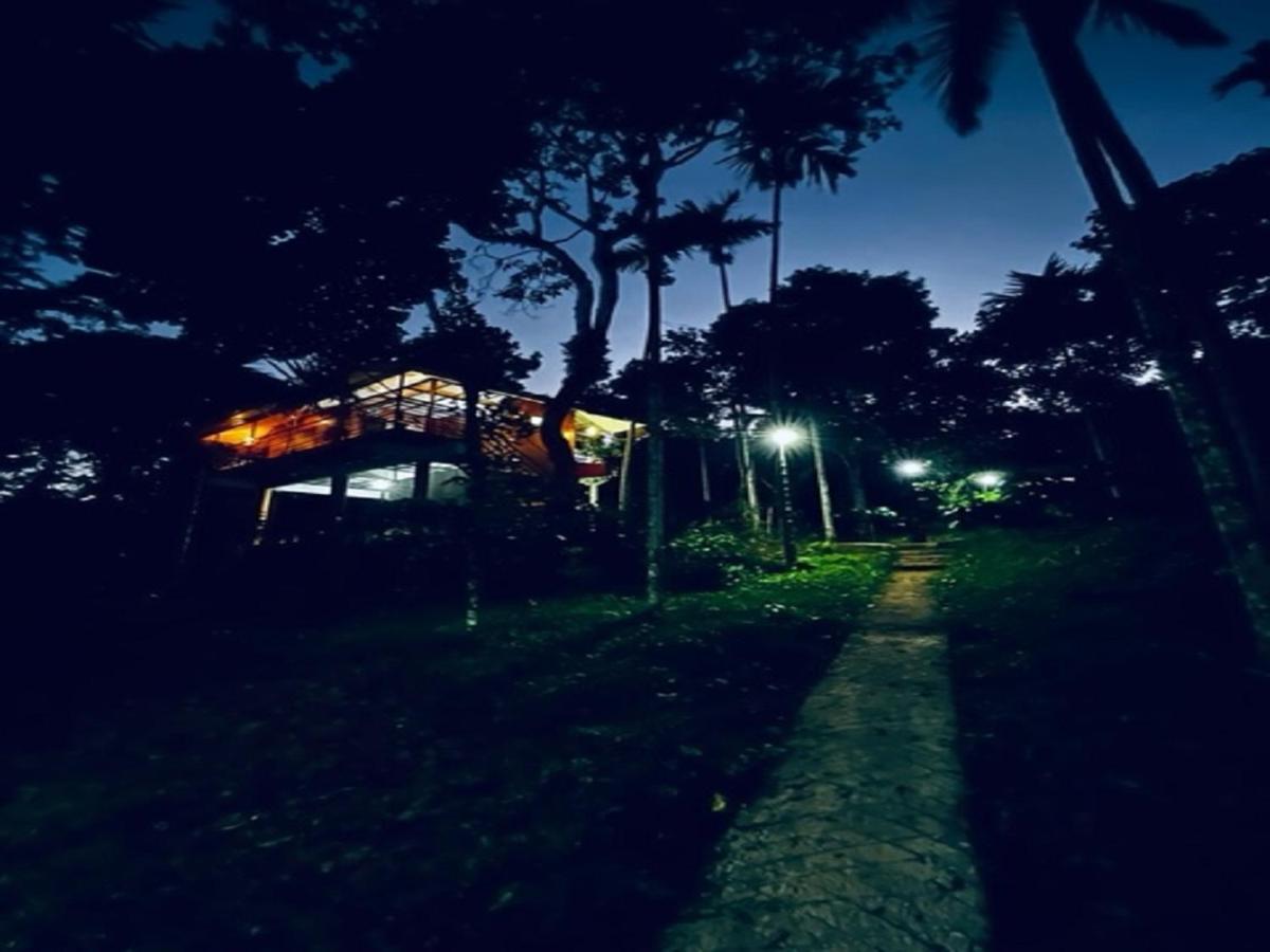 Kuruva Shoreline Wayanad Chegāt Екстериор снимка